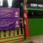 Kata Ibu-ibu : Kami juga minta pada bapak bupati tangerang, proses oknum guru SMPN 2 Legok, kami orang tak punya, tetapi semua bayar.