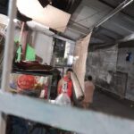 Tangerang Selatan banyak warung kecil memakai minyak bekas daur ulang, membahayakan kesehatan orang banyak.