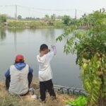 Setiap hari libur saya pasti mancing untuk menghilangkan jenuh dari tempat pekerjaan.